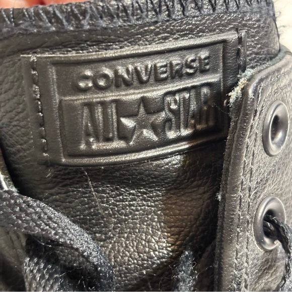 Converse all star black leather low top lace up shoes in‎ size 7 women’s - Picture 7 of 12